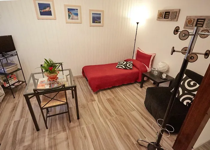 לינה וארוחת בוקר Ma Maison